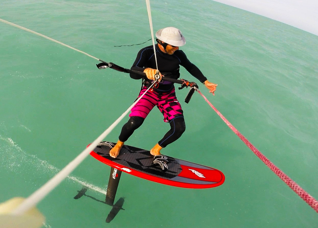 Full Height Foiling, #axiskiteboarding #taaroahydrofoil #sword2